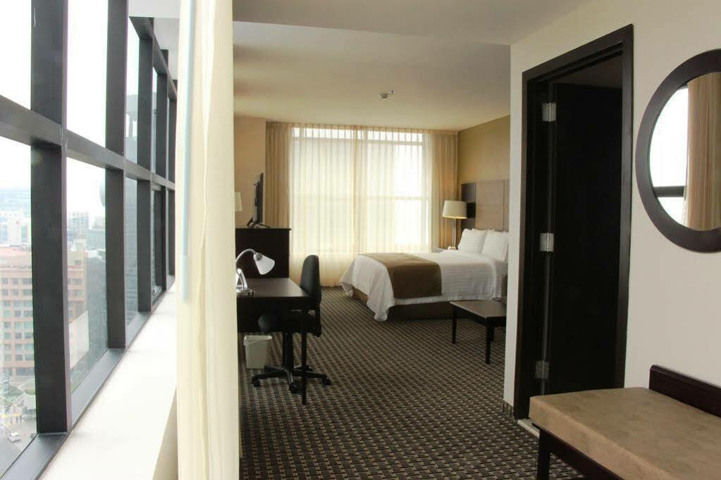 Holiday Inn Express Mexico Santa Fe By Ihg Eksteriør billede